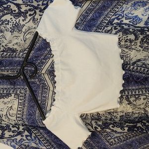 XS White top with Short Sleeves